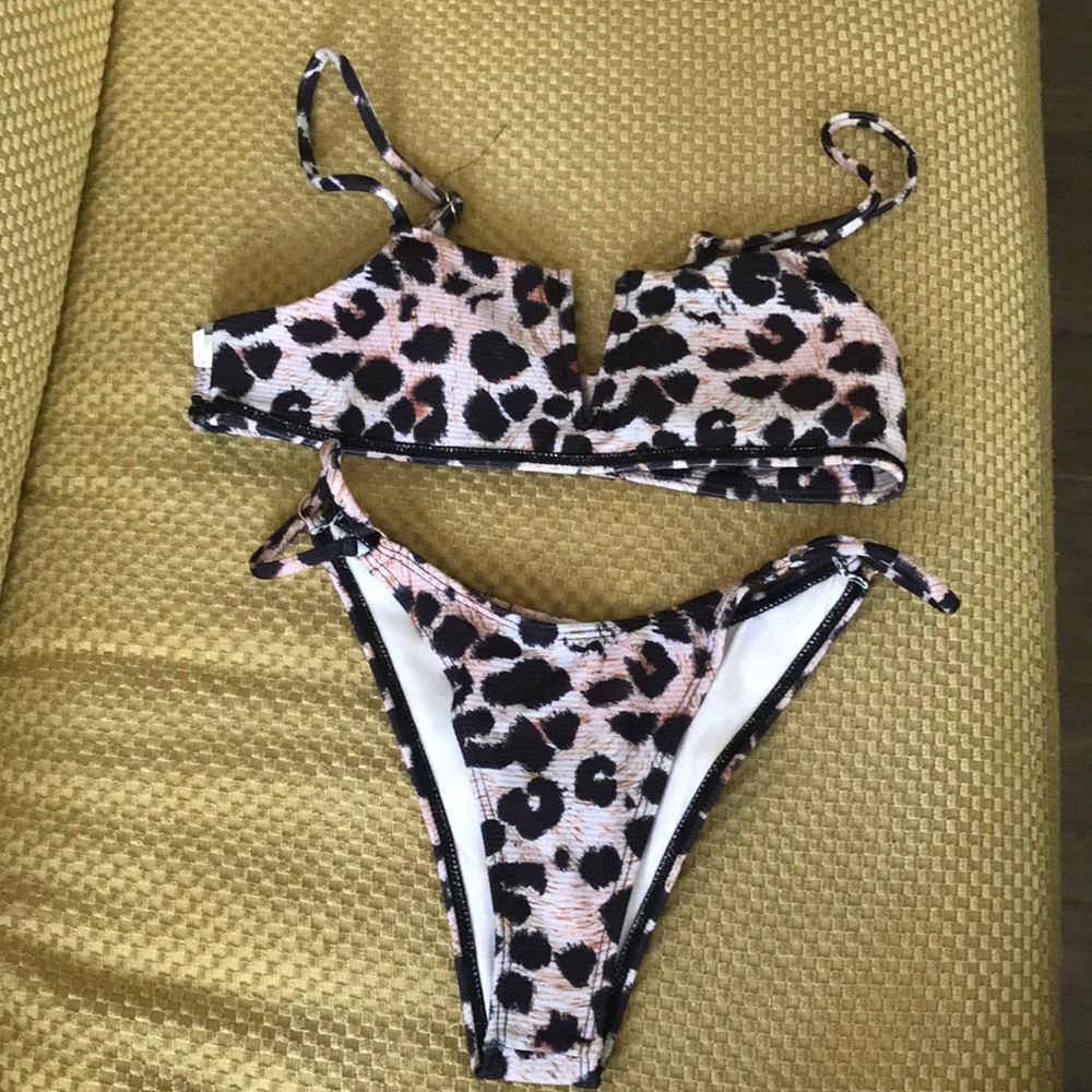 Brand New Zaful cheetah bathing suit